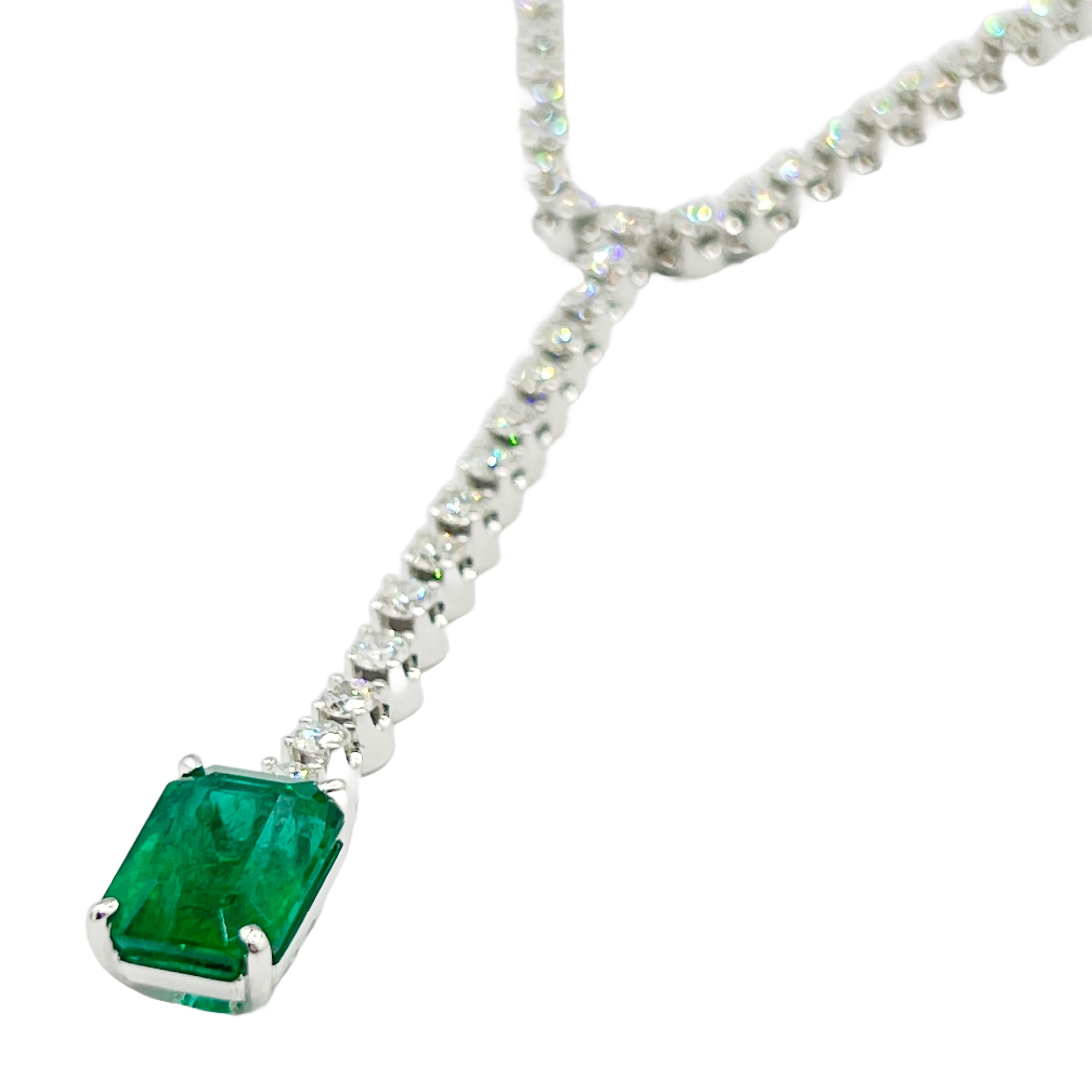 Necklace 18KW/16.0G 1EMER-5.03CT 66RD-6.78CT