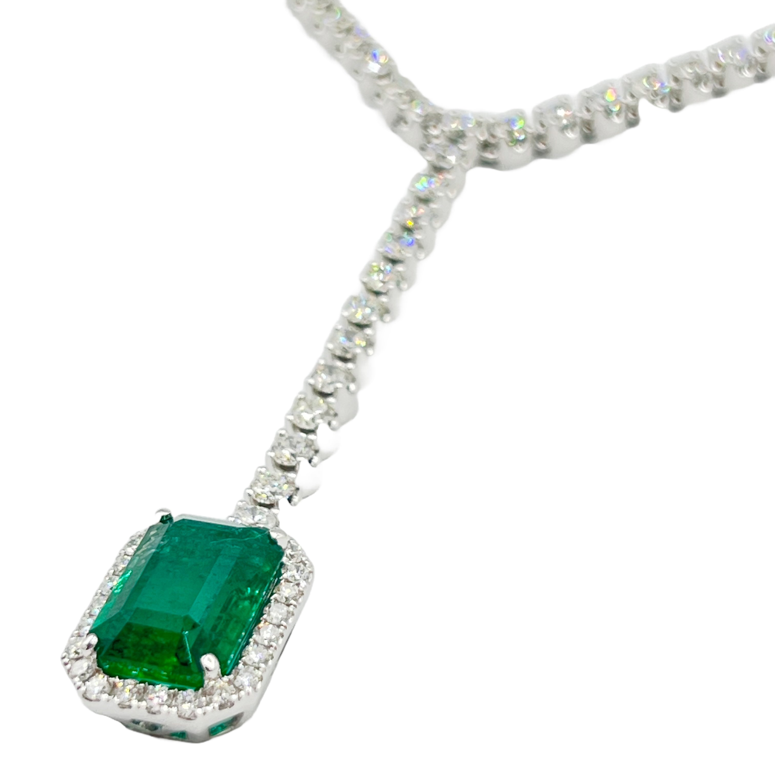 Necklace 18KW/17.1G 1EMER-5.97CT 65RD-6.72CT 24RD-0.48CT