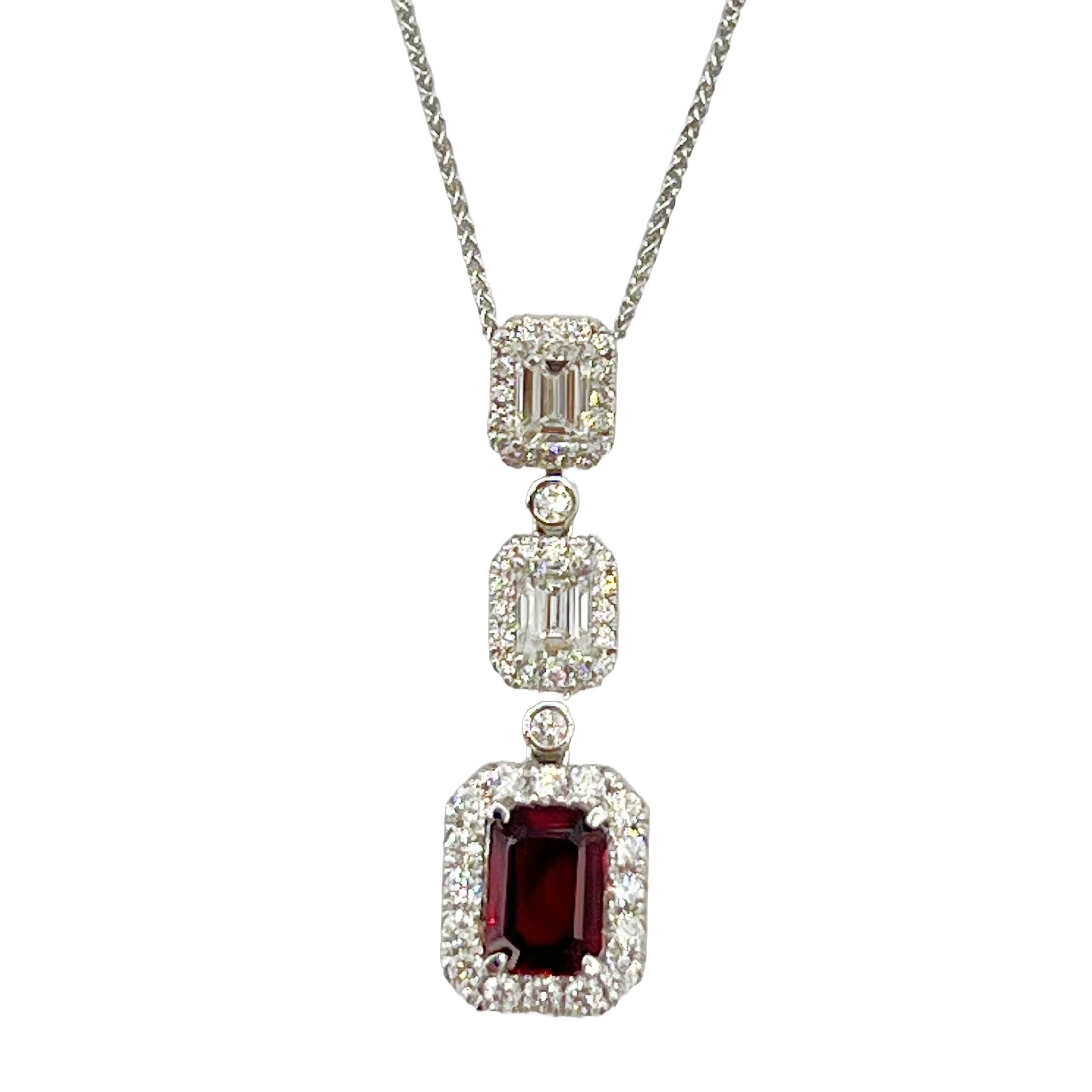 Pend-18KW/2.3G 1RUBY-1.07CT 2EC-0.59CT 50RD-0.41CT unheated