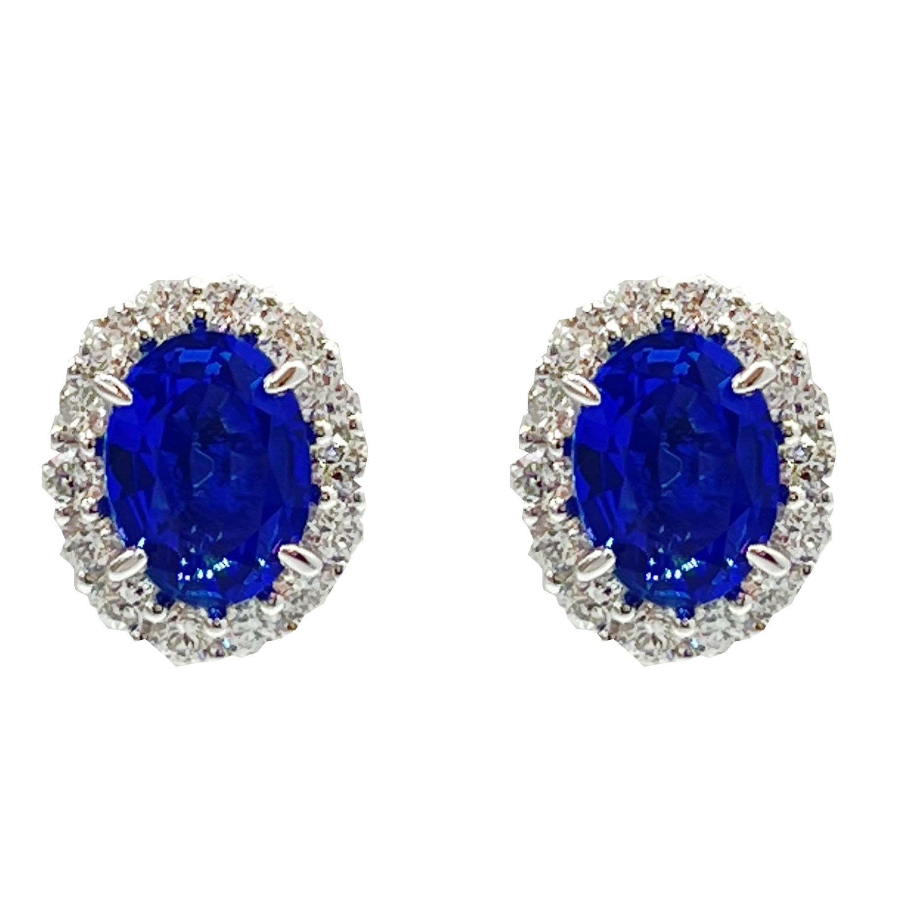 Earrings 18KW/3.1G 2SAPP-2.84CT 28RD-0.69CT