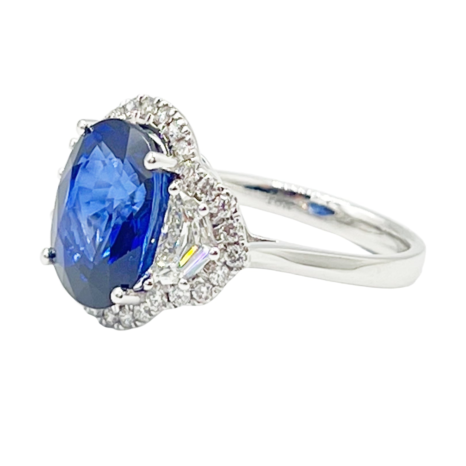 Ring-18KW/3.8G 1SAPP-6.24CT EPIL-0.57CT 30RD-0.89CT GRS